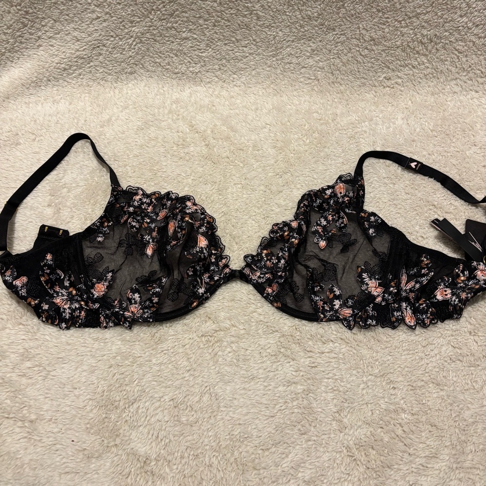 Victoria’s Secret Low Cut Demi